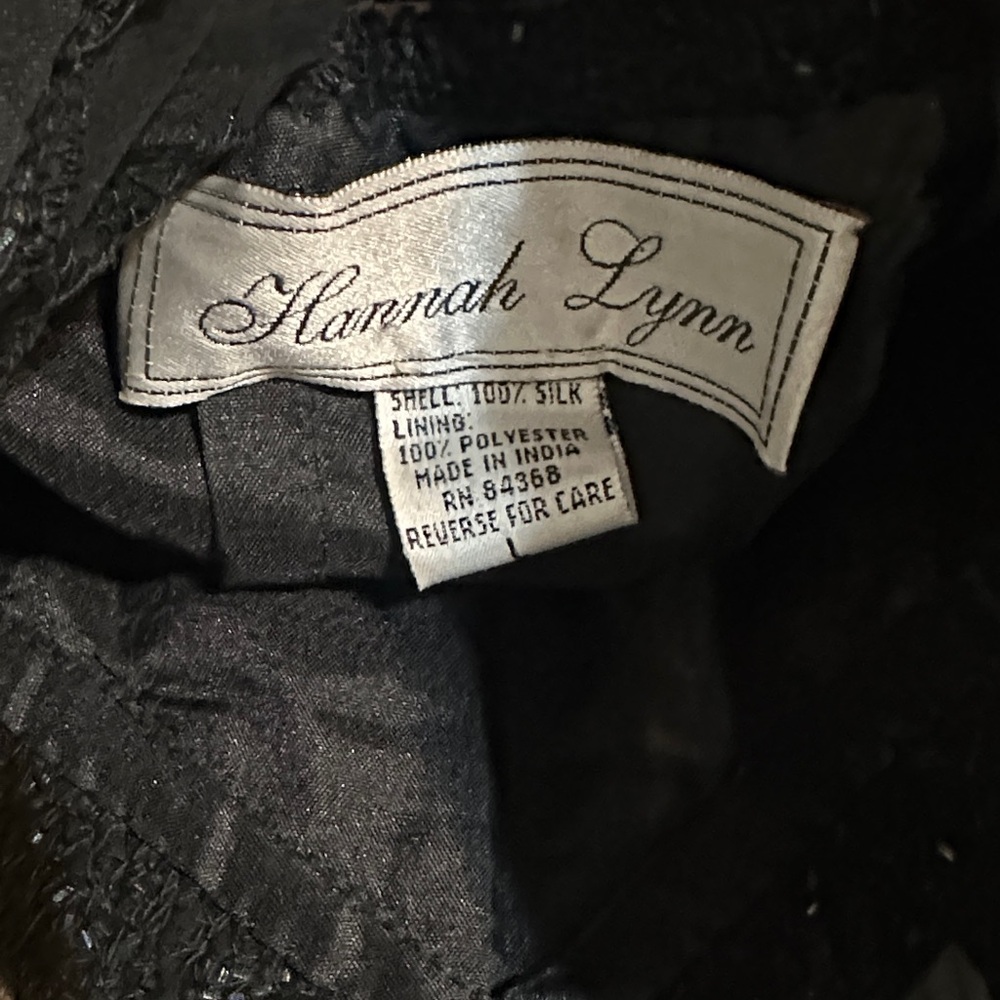 Elegant Black Backless Gown - Picture 6 of 6